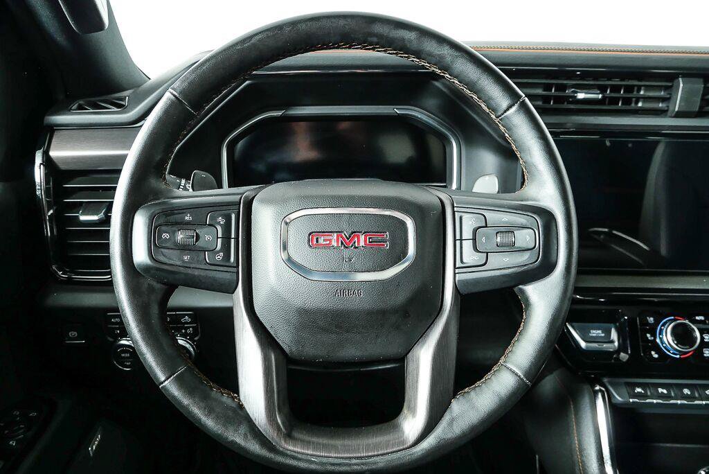 Used 2024 GMC Sierra 1500 AT4 w/ Technology Package AWD/4WD image 11