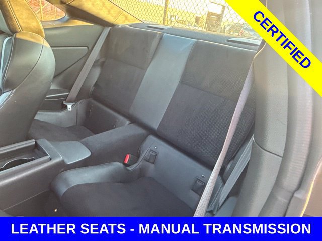 Used 2023 Toyota GR86 Premium w/ ALL Weather Mat Package (TMS) RWD image 6
