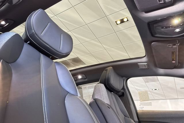 New 2026 Cadillac Optiq Sport 1 w/ LPO, Floor Liner Package image 17