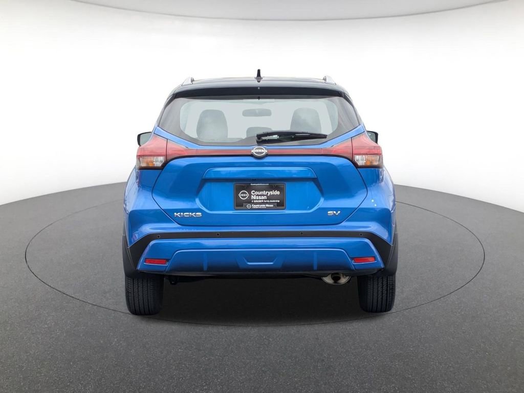 Used 2023 Nissan Kicks SV image 6