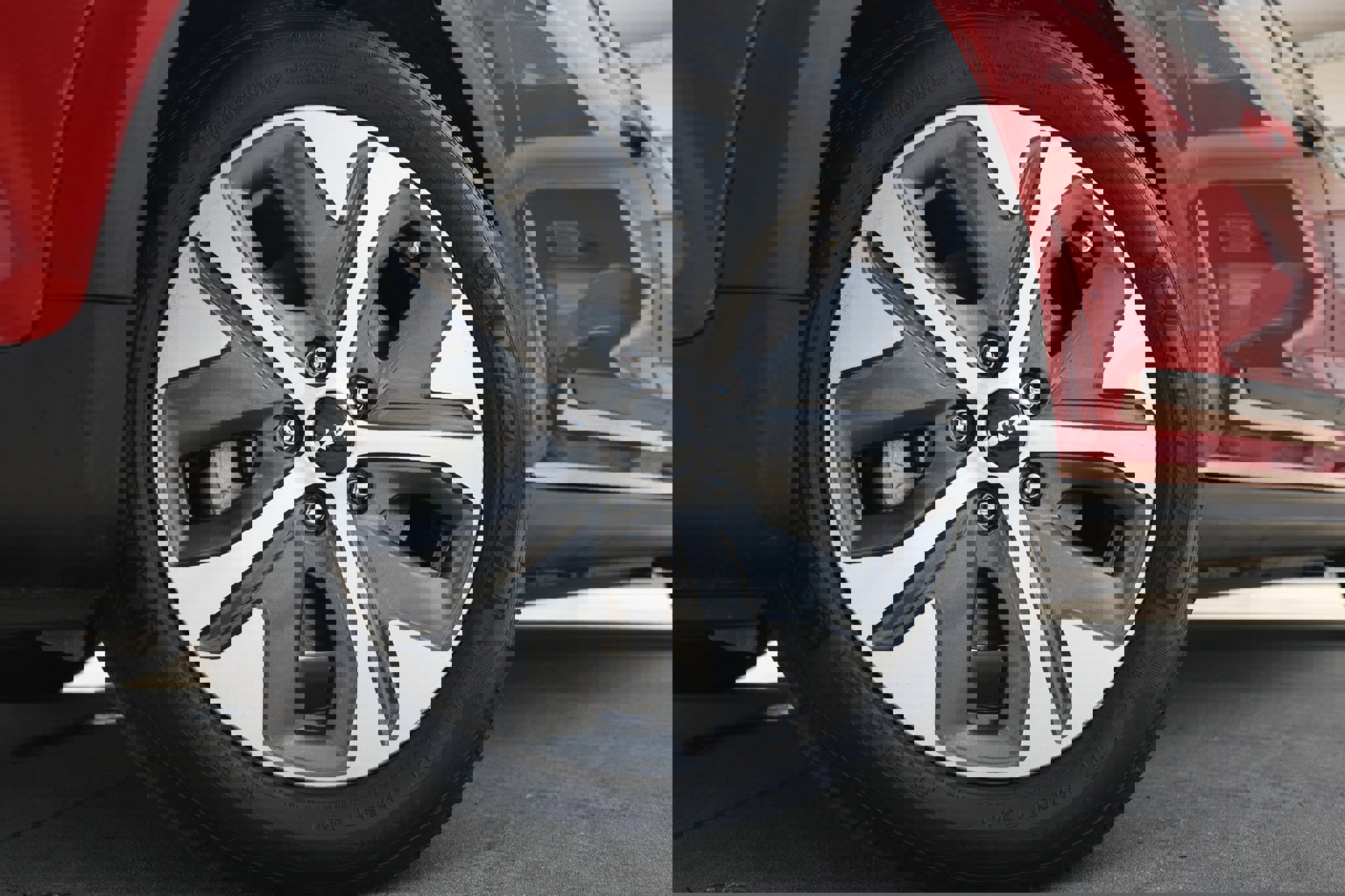 Used 2022 Kia Niro EX FWD image 28