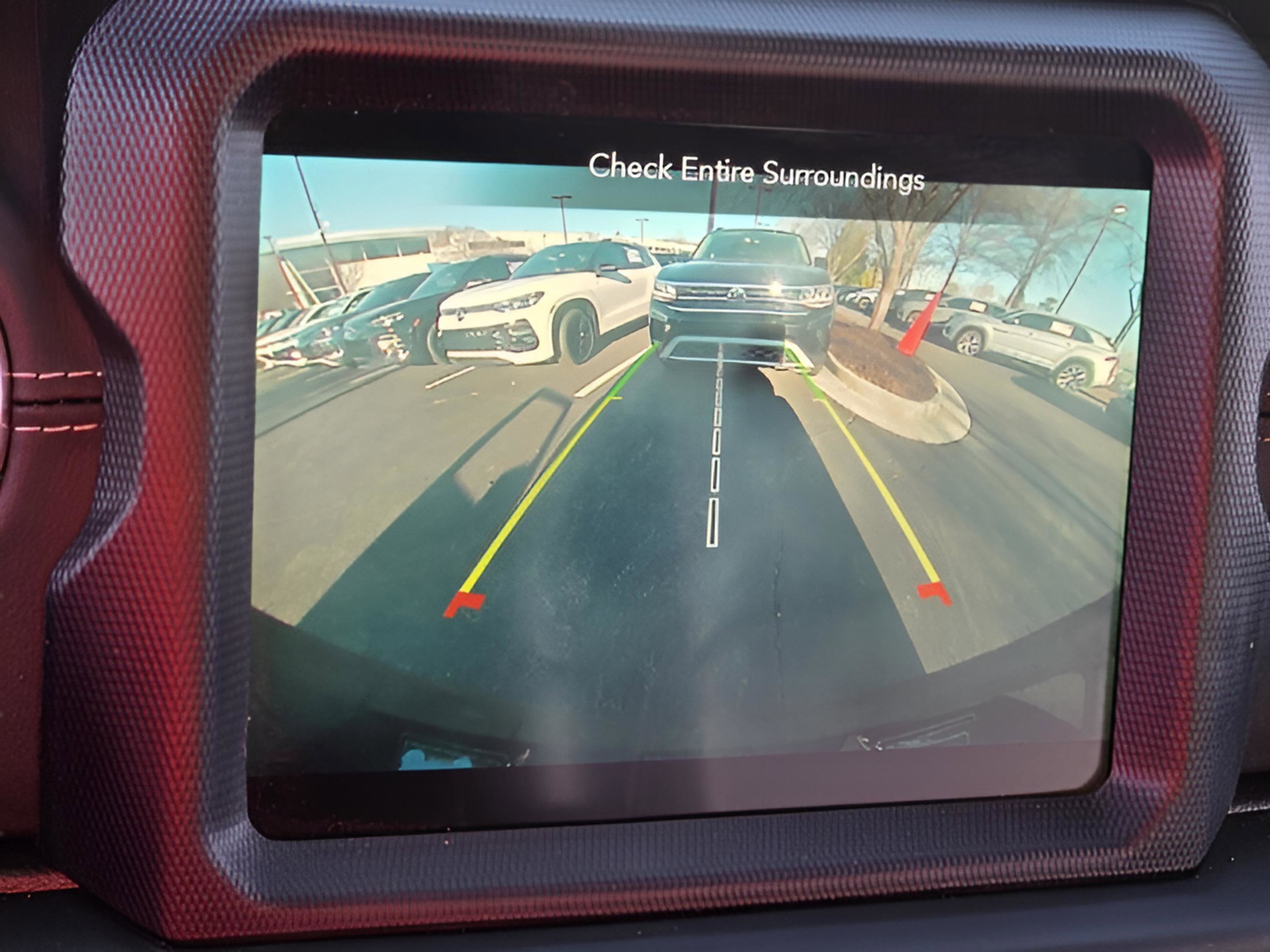 Used 2023 Jeep Wrangler Sahara w/ Cold Weather Group image 21