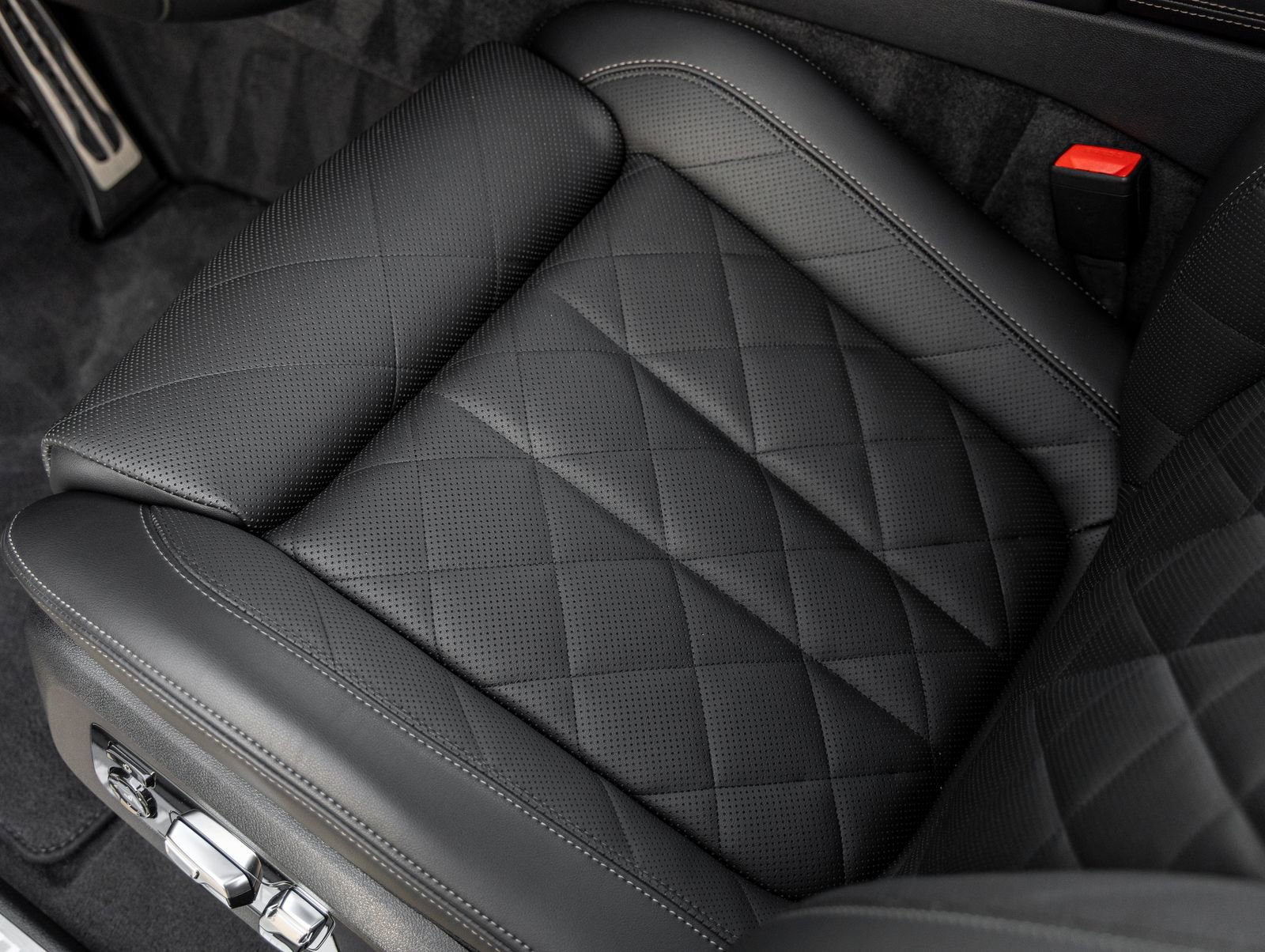 Used 2026 BMW X6 M60i image 24