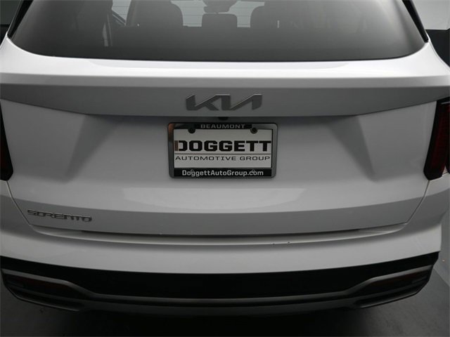 Used 2023 Kia Sorento S w/ Panoramic Sunroof Package image 12