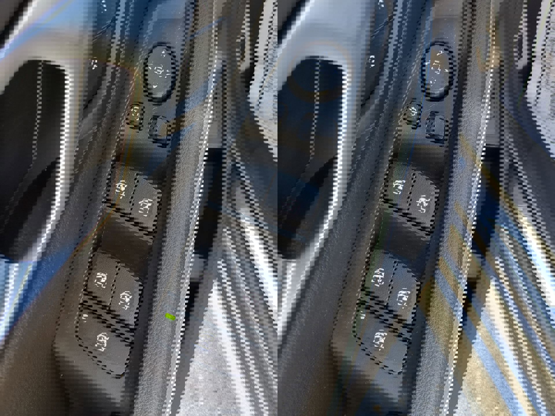 Used 2022 BMW 330e w/ M Sport Package image 59