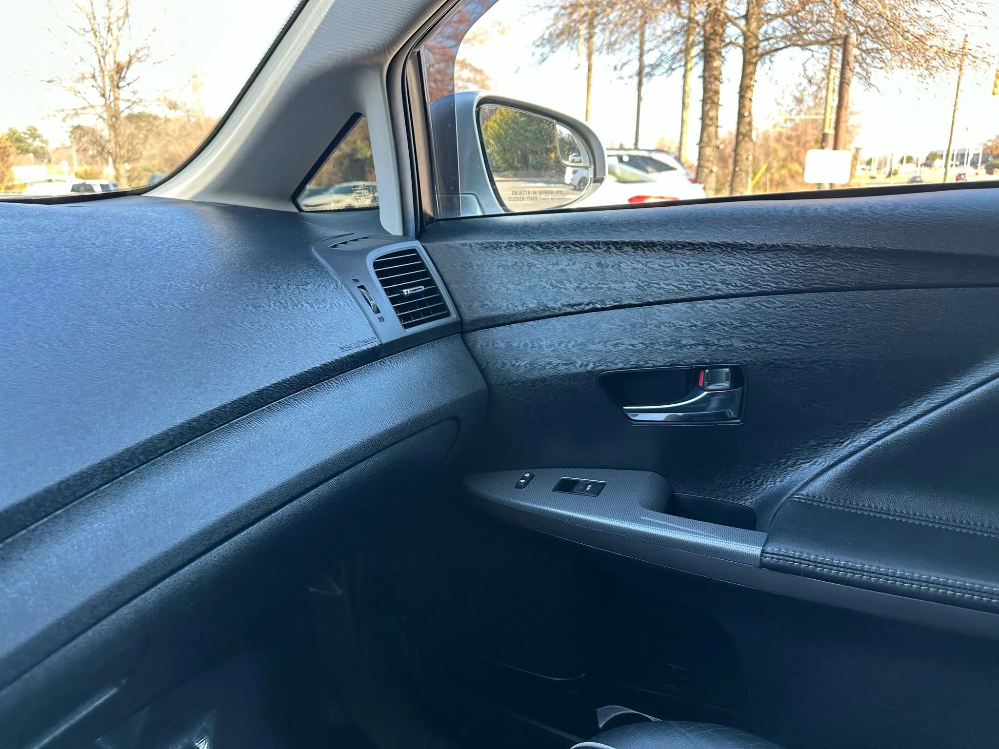 Used 2015 Toyota Venza XLE image 34