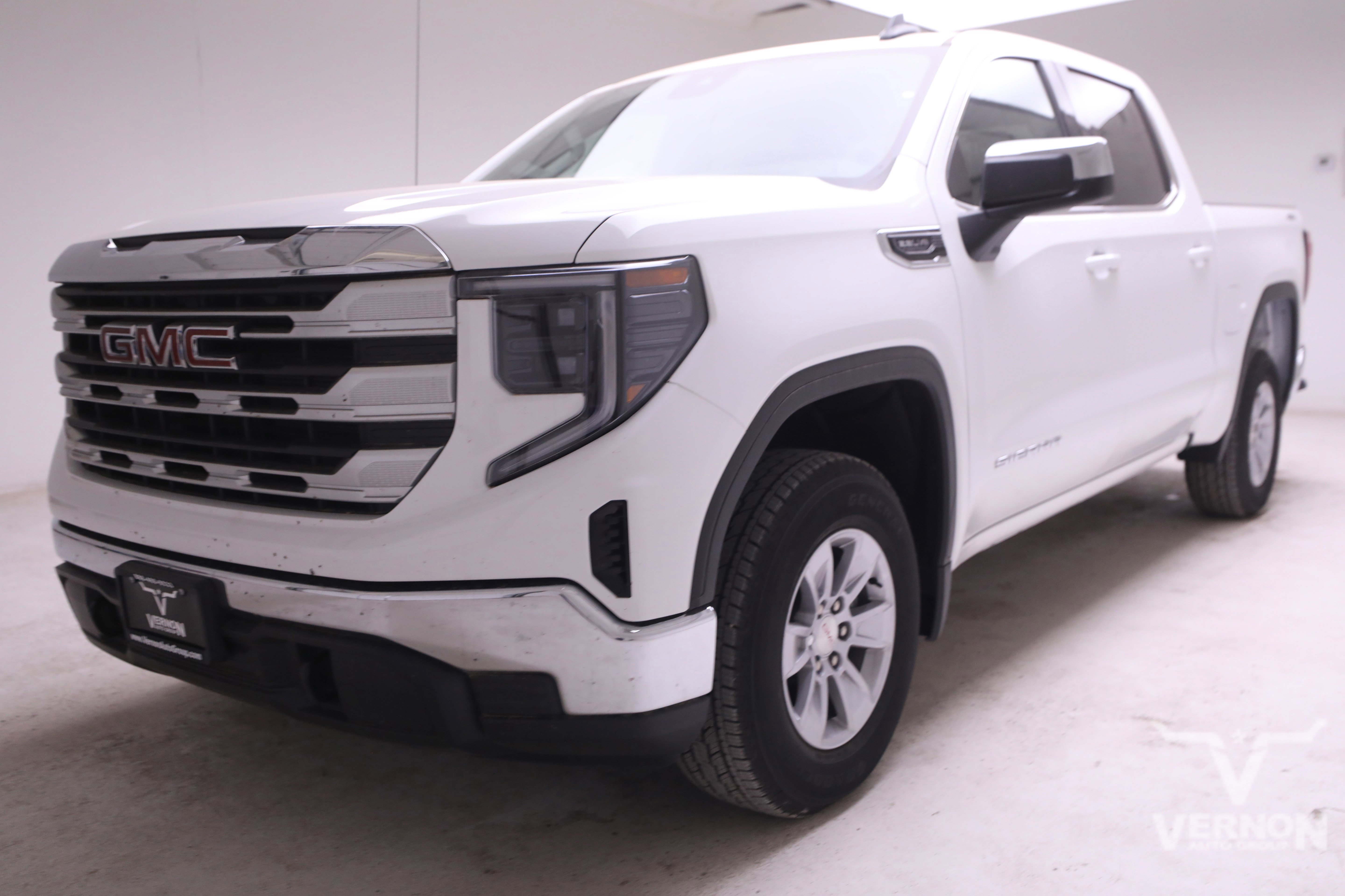 New 2026 GMC Sierra 1500 SLE