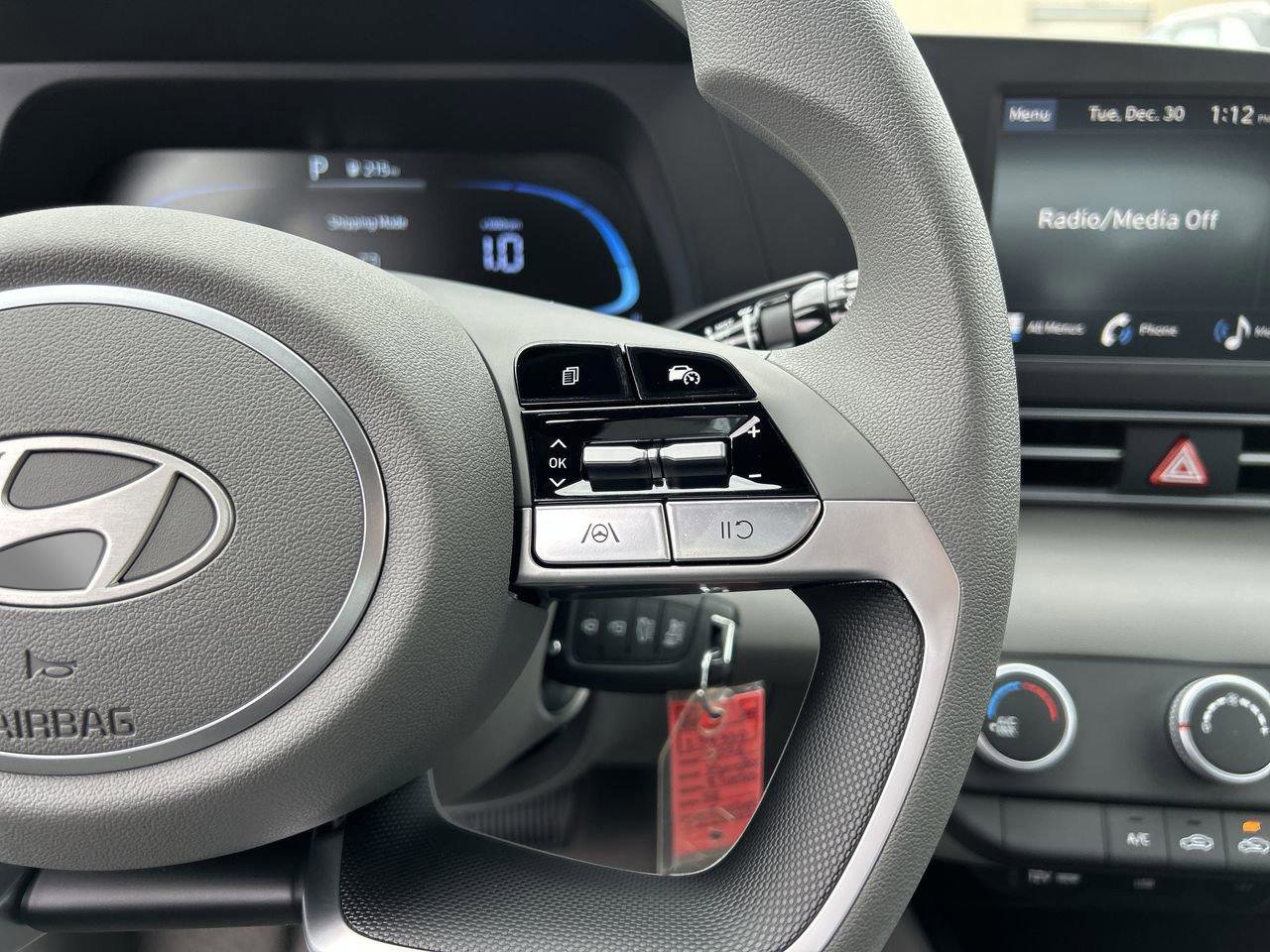 New 2026 Hyundai Elantra SEL Sport image 30