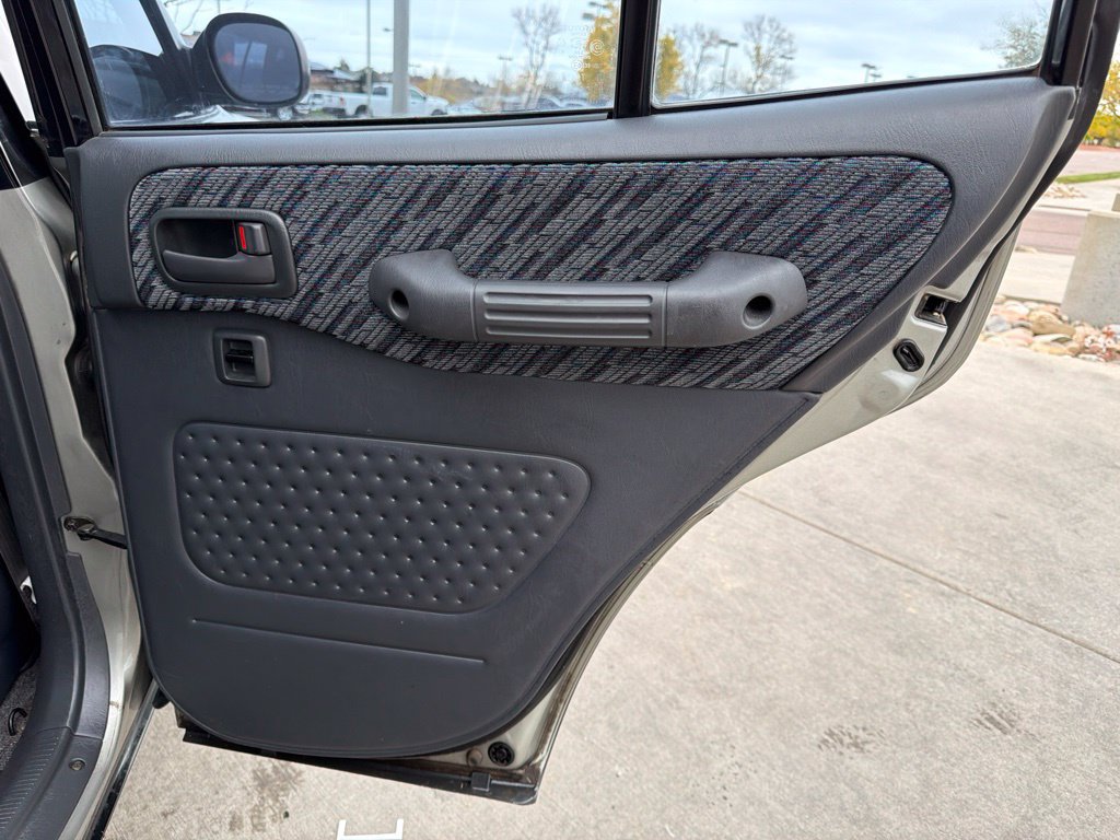 Used 1999 Toyota RAV4 4WD 4-Door image 24