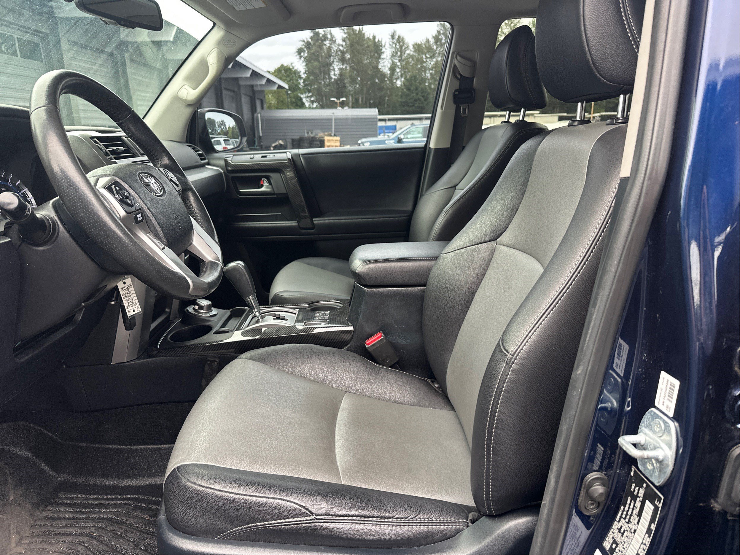 Used 2018 Toyota 4Runner SR5 Premium AWD/4WD image 9