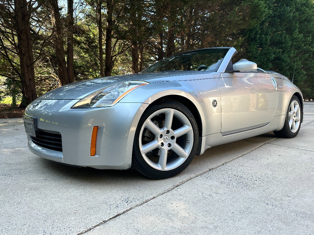 Used 2005 Nissan 350Z Touring image 7