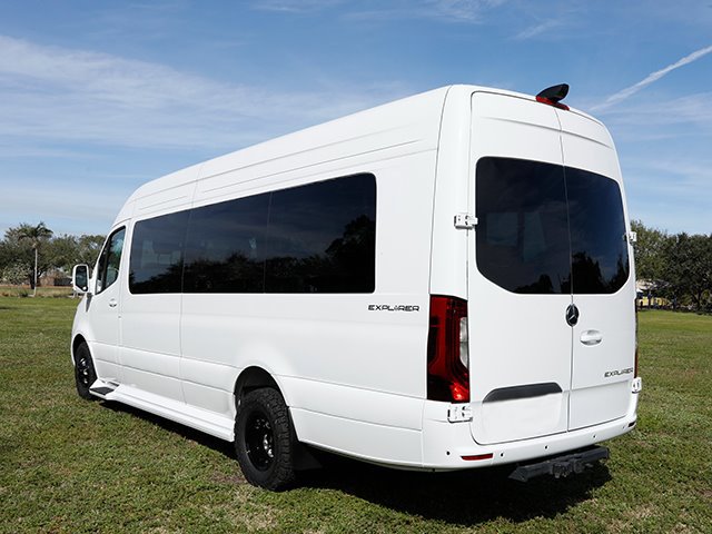 Used 2024 Mercedes-Benz Sprinter 3500 image 2