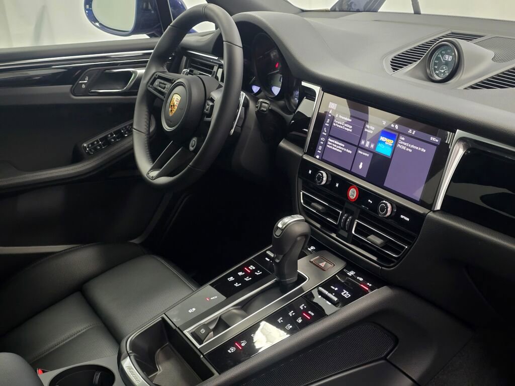 New 2026 Porsche Macan S image 30