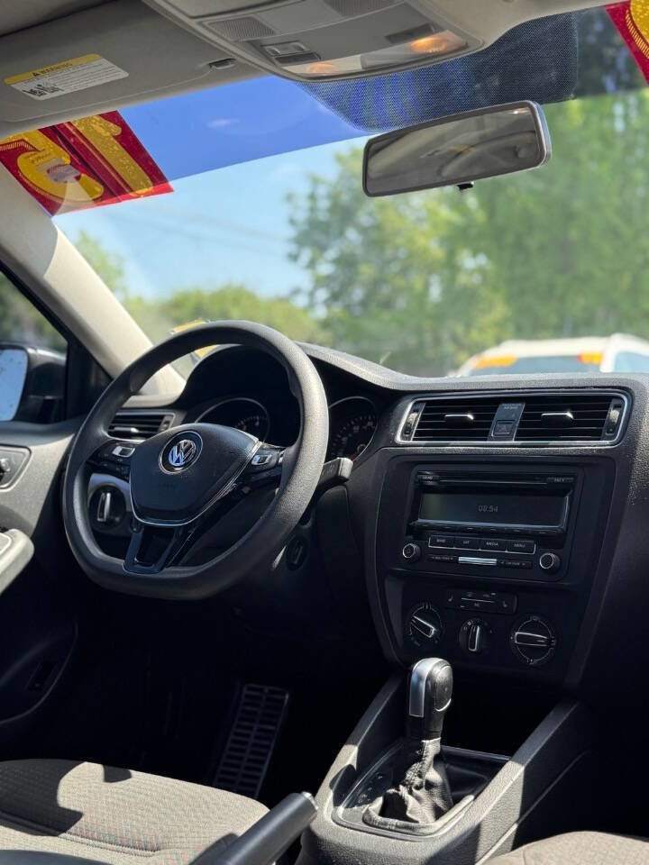 Used 2015 Volkswagen Jetta SE FWD image 3