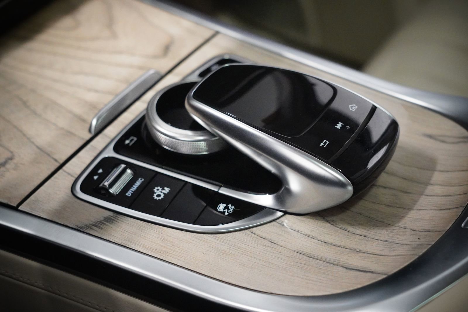 Certified 2019 Mercedes-Benz G 550 image 28