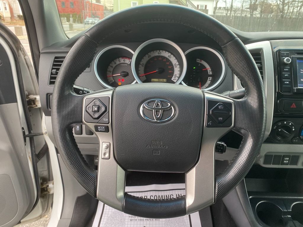 Used 2014 Toyota Tacoma 4x4 Double Cab w/ SR5 Package image 15