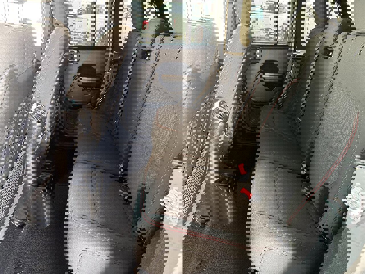 Used 2021 Jeep Wrangler Unlimited Rubicon image 26