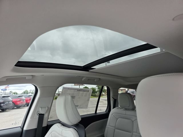 New 2026 Lincoln Aviator Reserve w/ Illumination Package RWD image 9