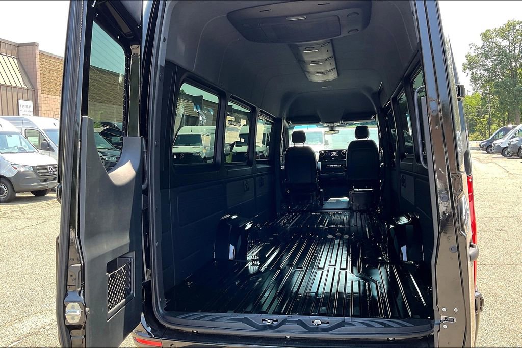 New 2025 Mercedes-Benz Sprinter 3500 image 7