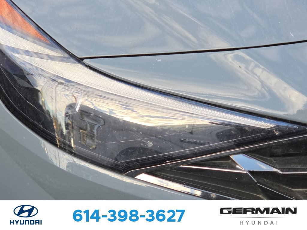 Used 2023 Hyundai Elantra Limited FWD image 14