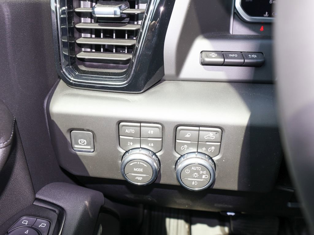 New 2026 GMC Sierra 3500 AT4 w/ AT4 Premium Plus Package AWD/4WD image 29