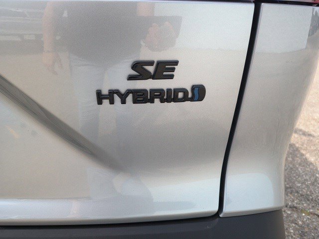 Used 2024 Toyota Corolla Cross SE image 15