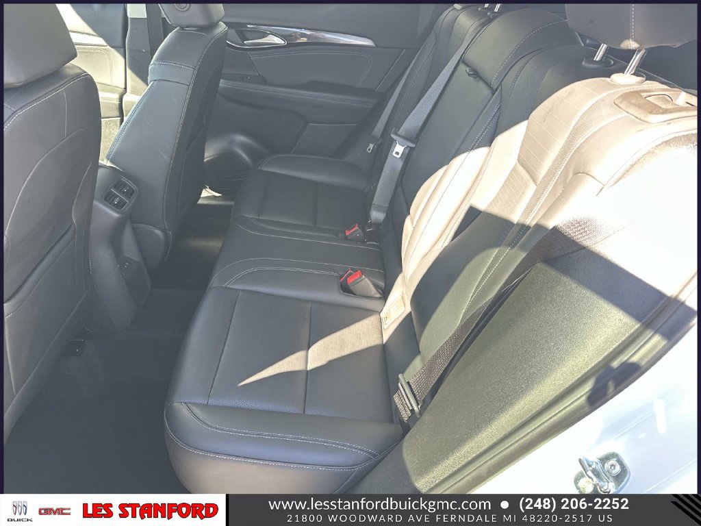 Used 2024 Buick Envision Preferred AWD/4WD image 13