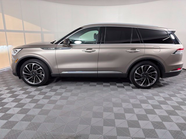 Used 2020 Lincoln Aviator Reserve w/ Equipment Group 202A AWD/4WD image 9