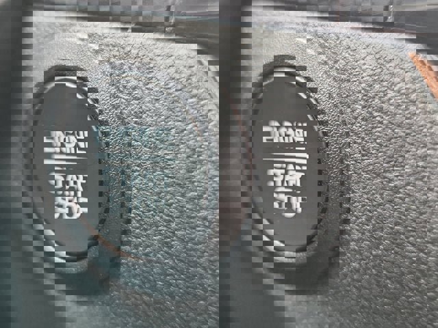 Certified 2025 Ford Escape ST-Line image 20