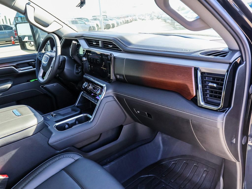 New 2026 GMC Sierra 3500 Denali w/ Denali Reserve Package AWD/4WD image 17