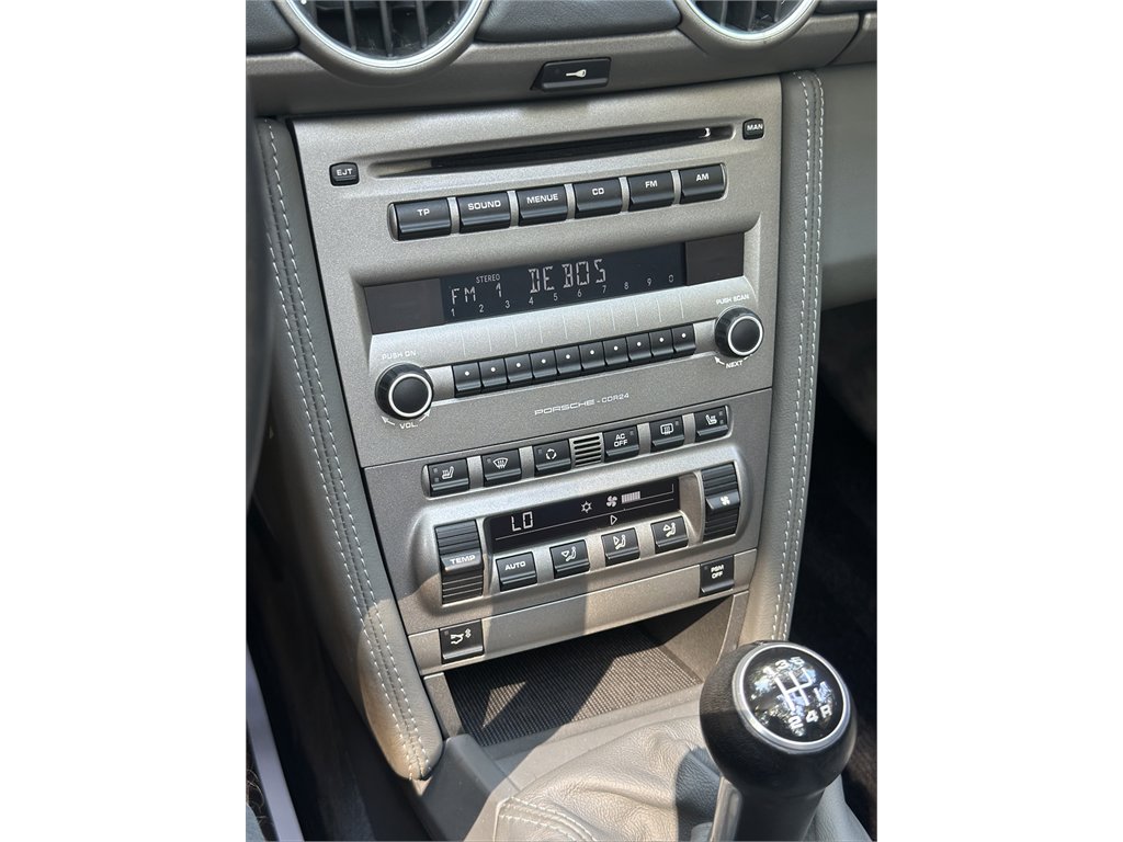 Used 2005 Porsche Boxster image 25