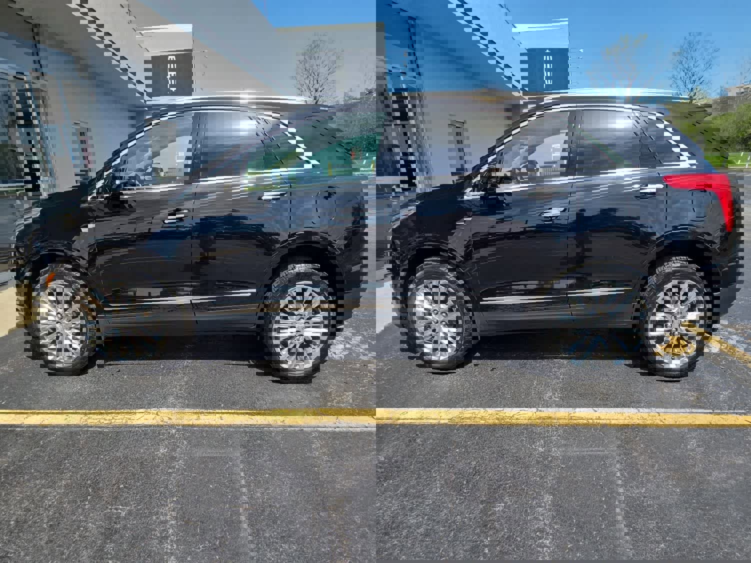 Used 2017 Cadillac XT5 Platinum image 9