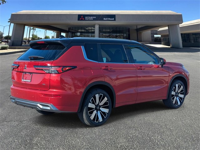 New 2025 Mitsubishi Outlander SEL image 3