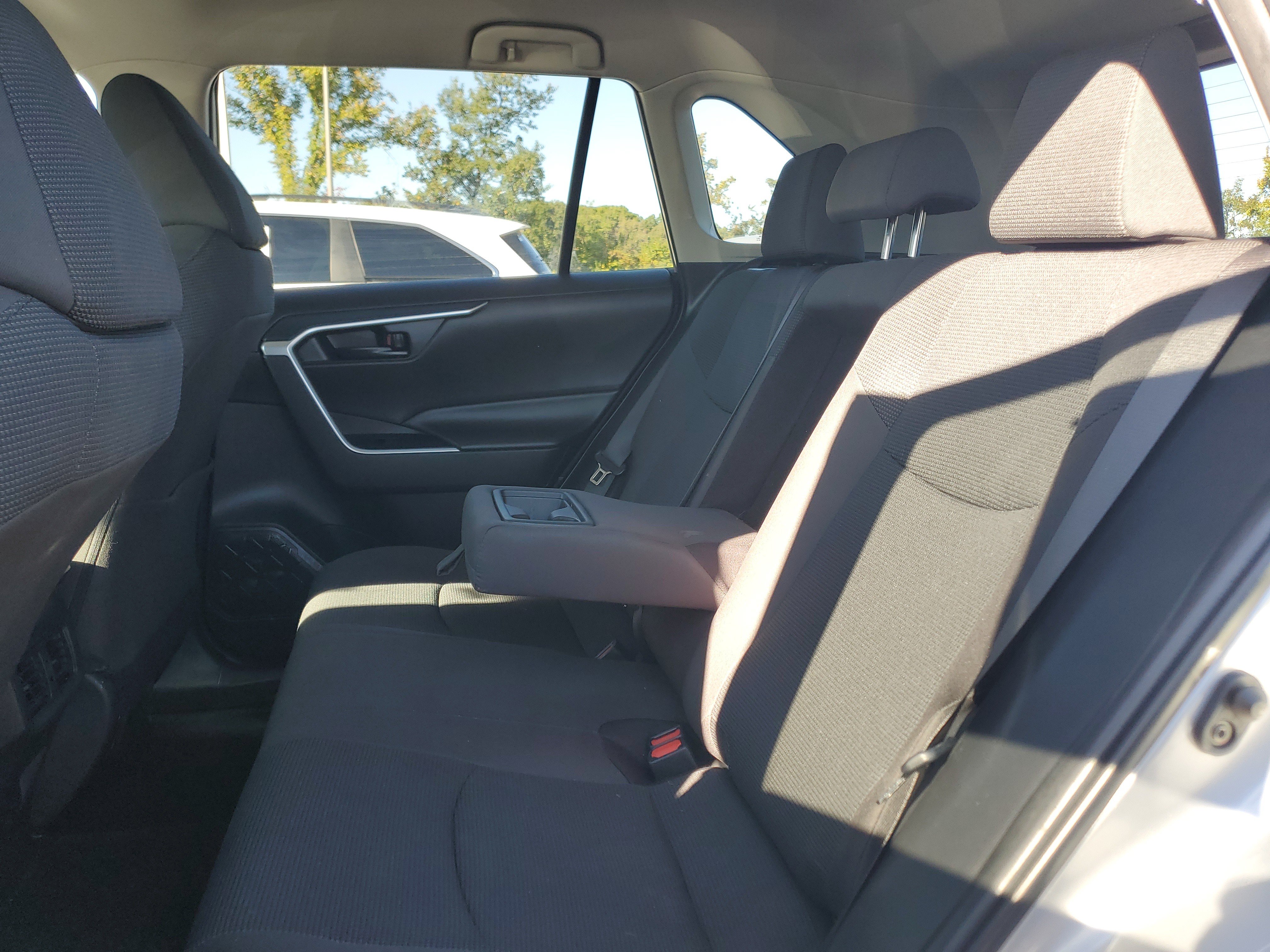 Certified 2025 Toyota RAV4 LE AWD/4WD image 10