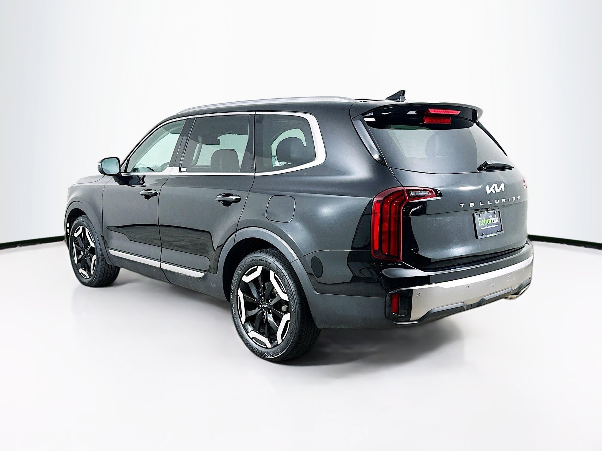 Used 2025 Kia Telluride S image 5
