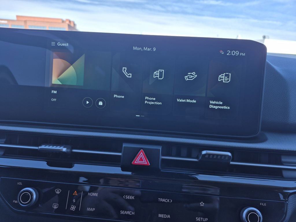 New 2026 Kia Sportage LX image 8