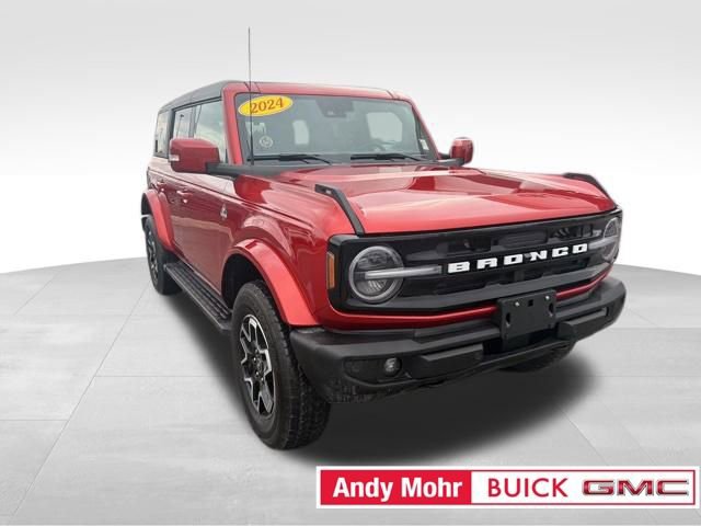 Used 2024 Ford Bronco Outer Banks image 3
