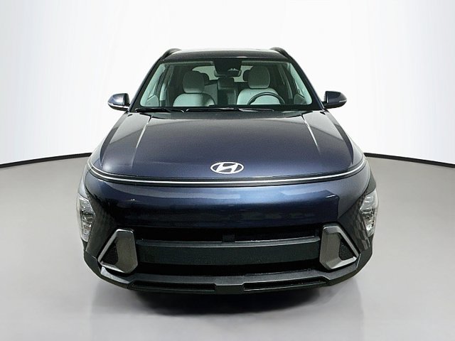 Used 2024 Hyundai Kona SEL AWD/4WD image 2