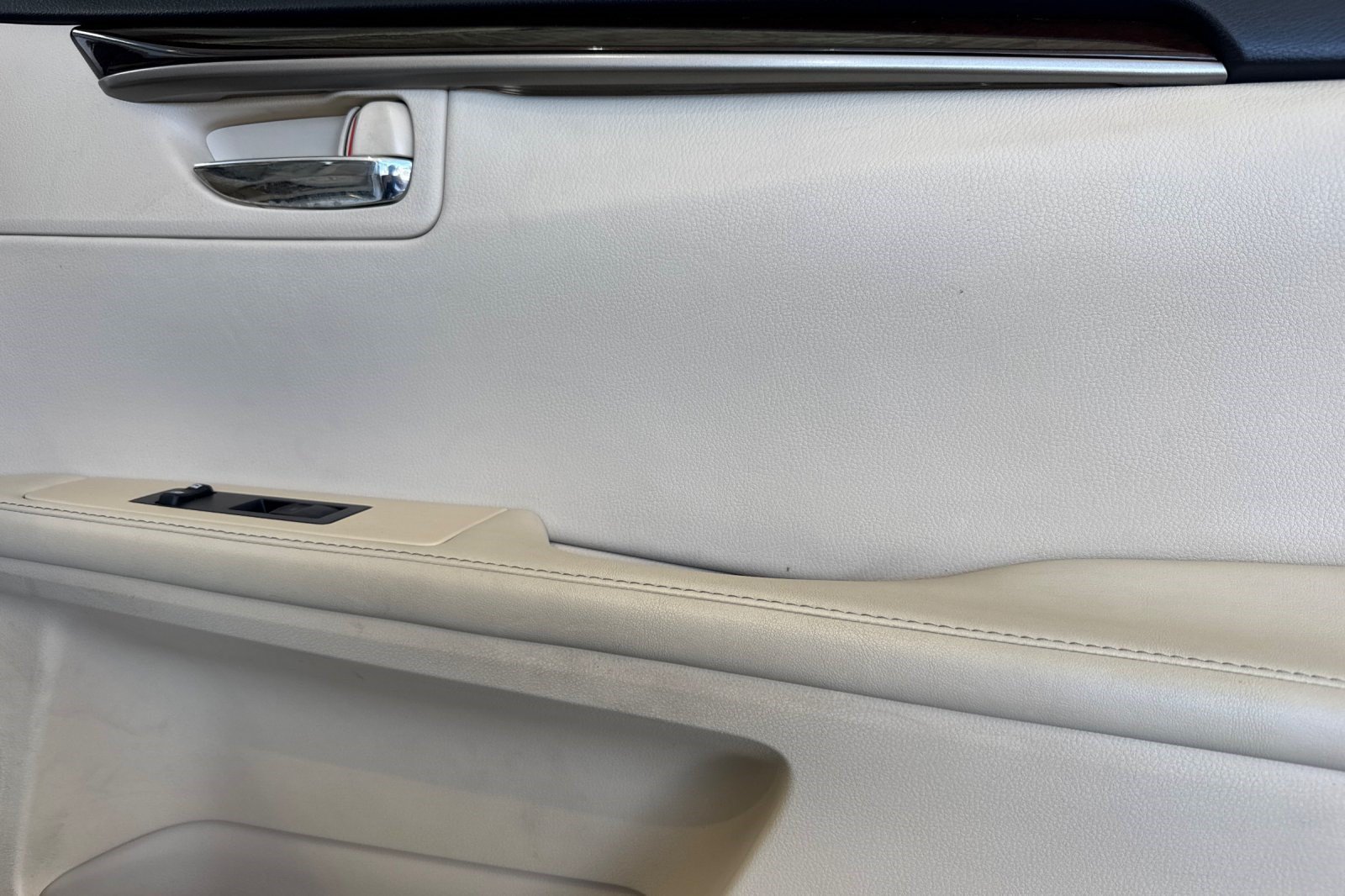 Used 2013 Lexus ES 350 w/ Premium Pkg FWD image 21