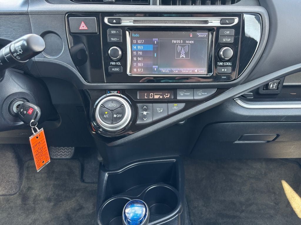 Used 2016 Toyota Prius C Persona Series FWD image 16