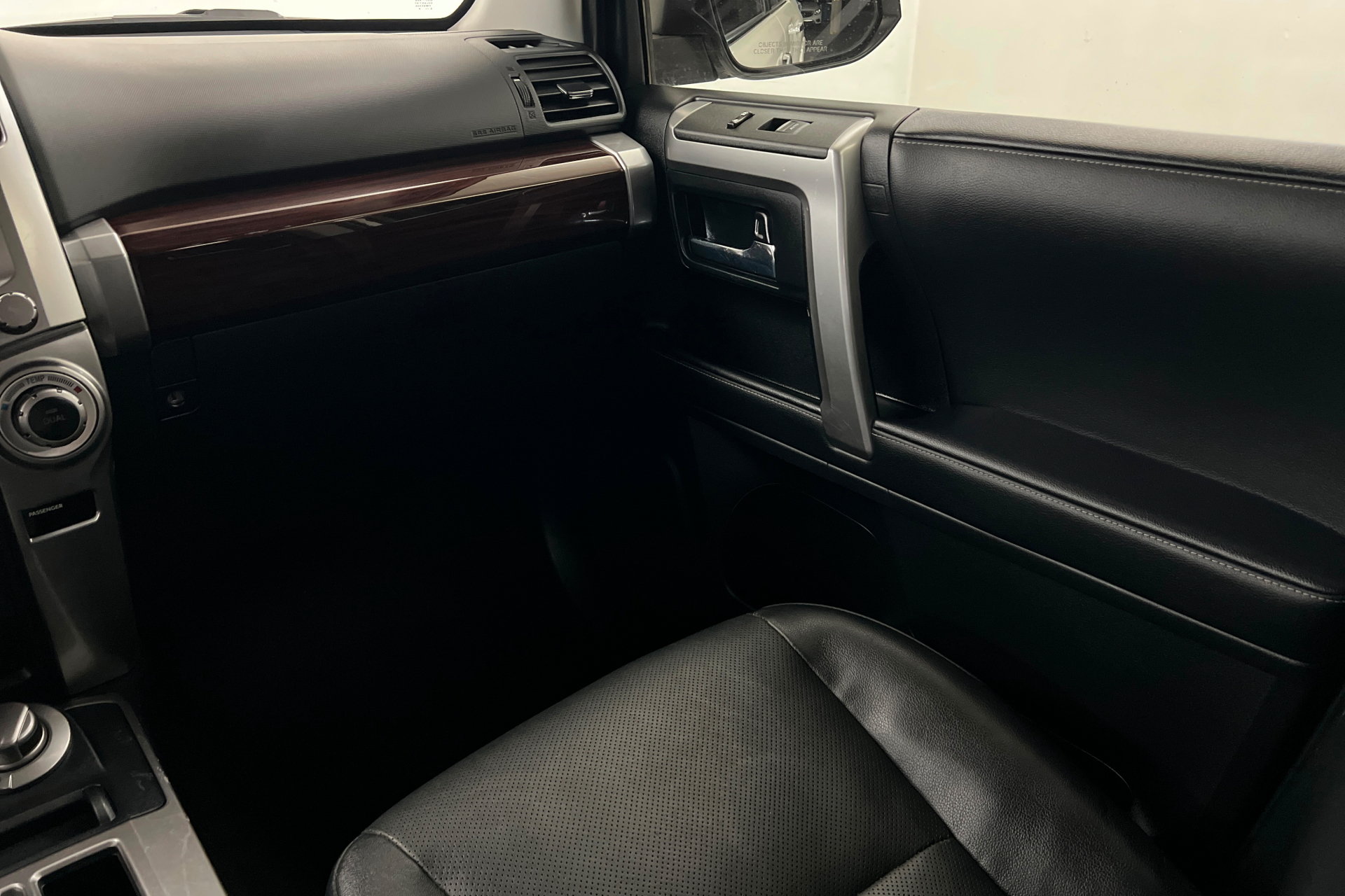 Used 2023 Toyota 4Runner Limited AWD/4WD image 11