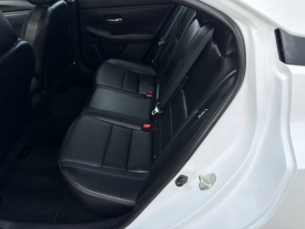 Used 2023 Nissan Sentra SR w/ SR Premium Package FWD image 8