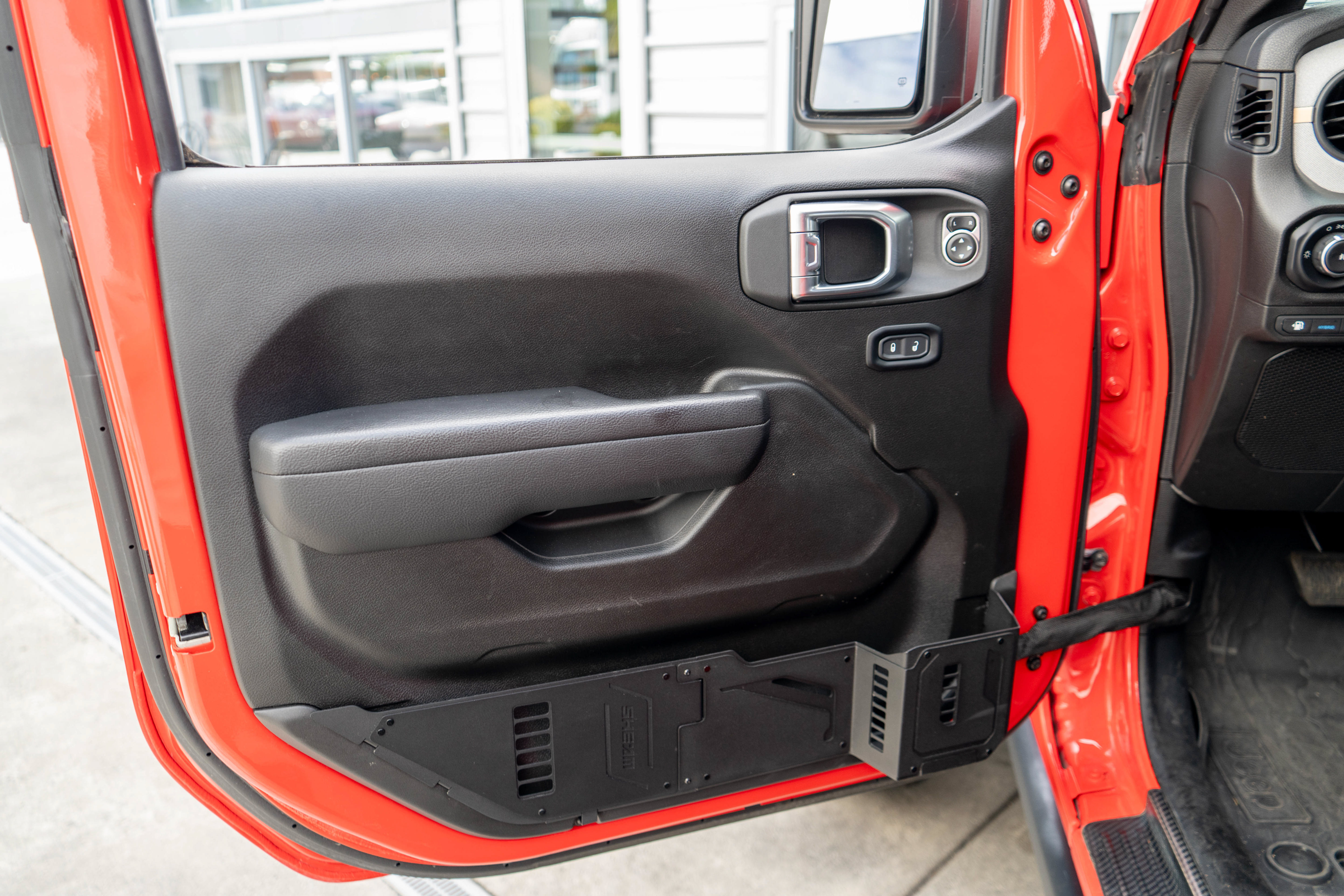 Used 2024 Jeep Wrangler Unlimited AWD/4WD image 11