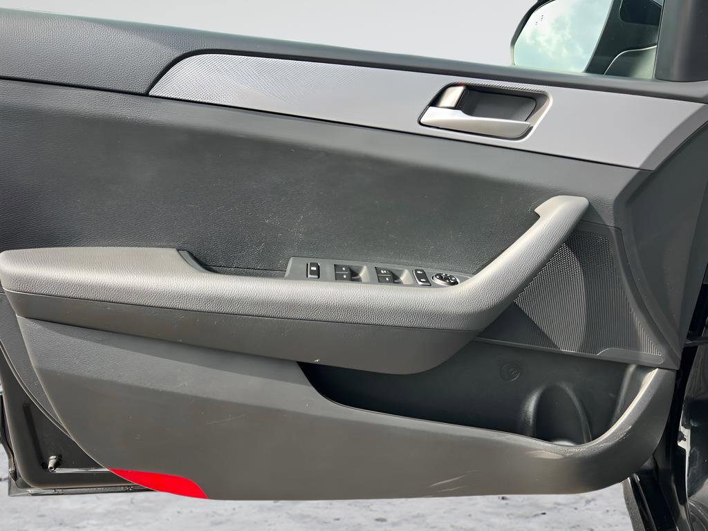 Used 2019 Hyundai Sonata SE FWD image 34