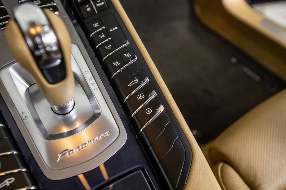 Used 2012 Porsche Panamera 4S image 35