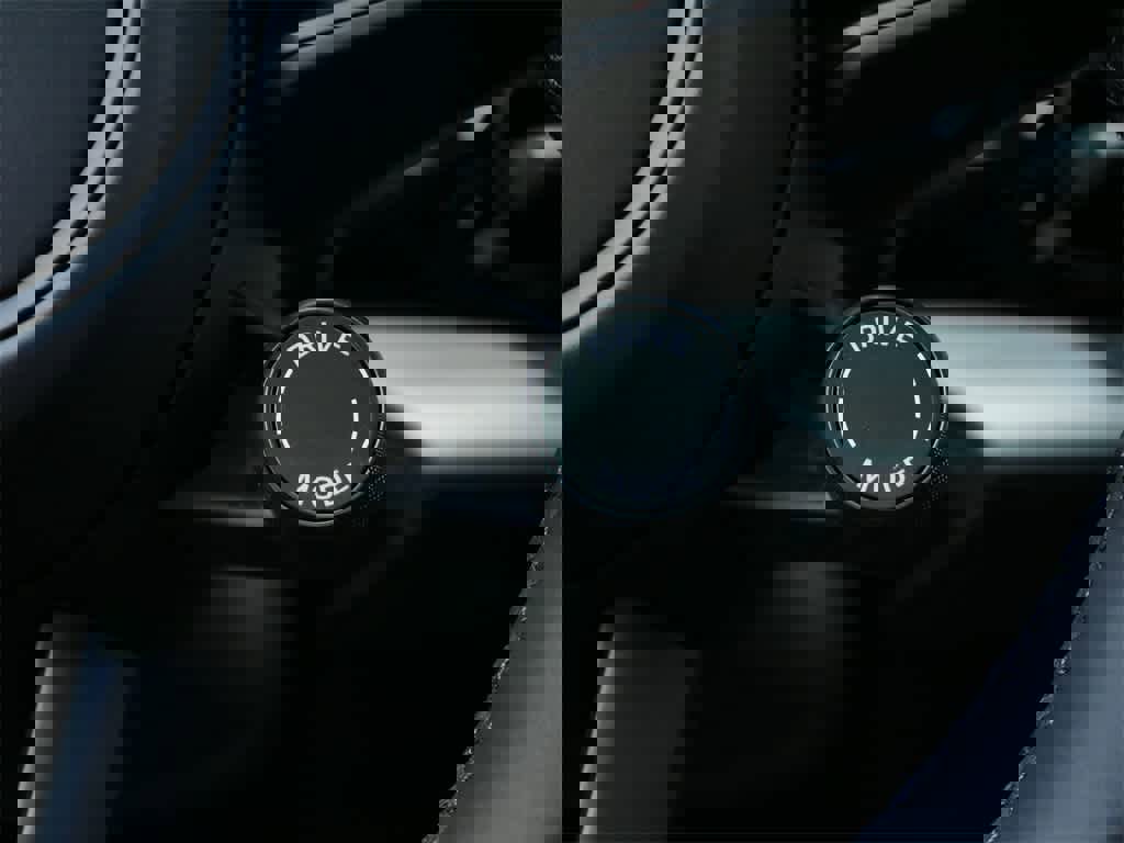 New 2025 Porsche Macan 4S Electric image 20