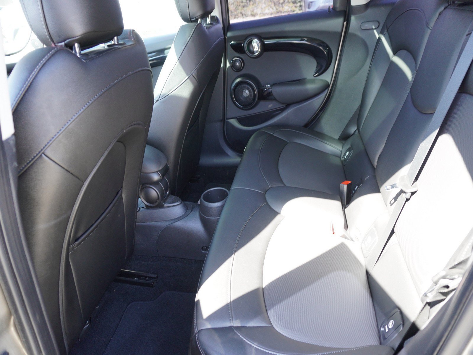 Used 2018 MINI Cooper S FWD image 13