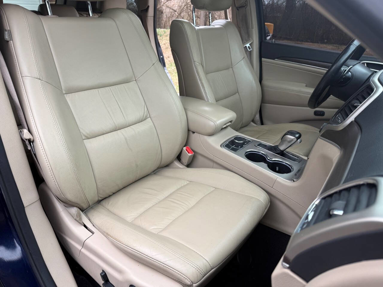 Used 2016 Jeep Grand Cherokee Limited AWD/4WD image 30