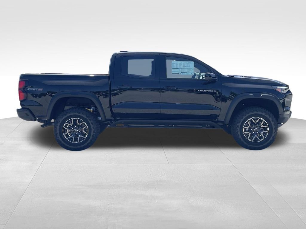 New 2026 Chevrolet Colorado ZR2 w/ Technology Package AWD/4WD image 3
