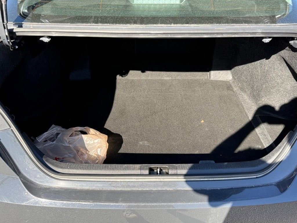 Used 2025 Toyota Camry LE image 4